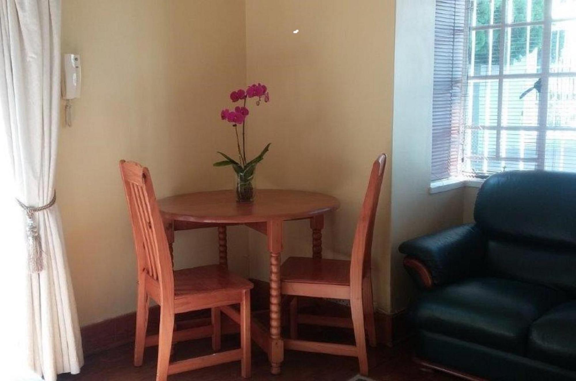 Margaret'S Place جوهانسبورغ الغرفة الصورة